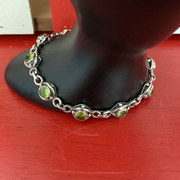 Nicky Butler Sterling Silver Peridot Station Bracelet 7” marked INDIA 925 NB - Picture 8 of 8